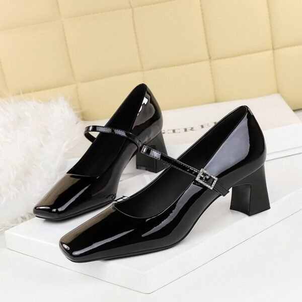 BIGTREE 6292 European and American style elegant women's shoes rhinestone word with square head heels patent leather glossy light mouth thick heel medium heel single shoes