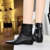 BIGTREE 6383-1 Retro women's boots are comfortable and low-heeled, with heel inner height increased, zipper, pedicure and thin, European and American versatile short boots