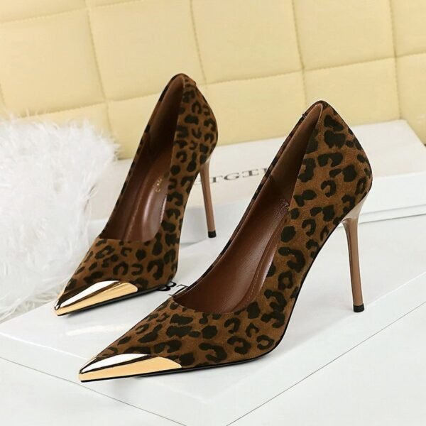 BIGTREE 3739-32 European and American style banquet women's shoes high heels thin heel suede light mouth metal pointed head iron head thin single shoes