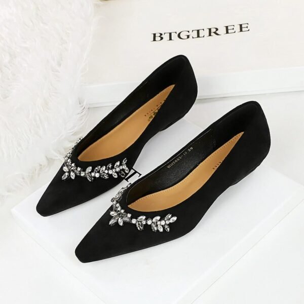 Product image BIGTREE 3683-H68 French light luxury pointed rhinestone chain decorative single shoes suede light mouth bevel heel low heel versatile women's single shoes