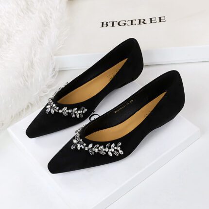 BIGTREE 3683-H68 French light luxury pointed rhinestone chain decorative single shoes suede light mouth bevel heel low heel versatile women's single shoes