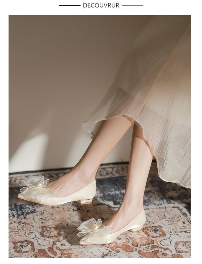 222-60 Pointed High Heels Women's Chunky Heel Wedding Shoes High-Grade Butterfly Wedding Dress Pumps - Image 7