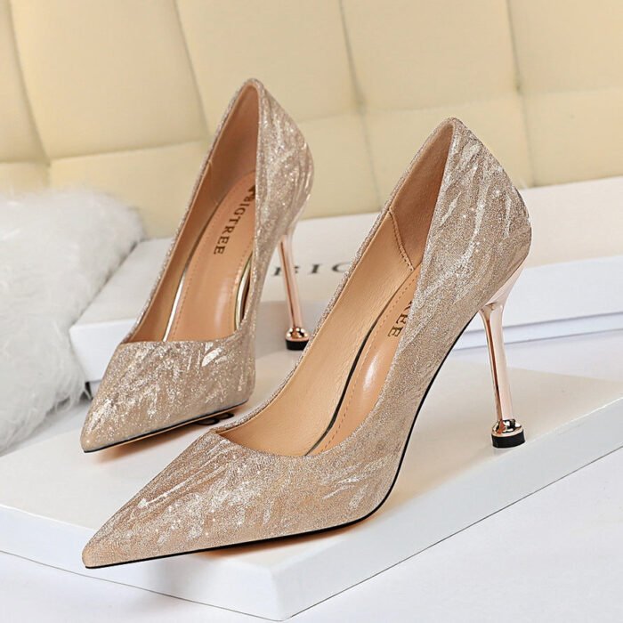 Bigtree shoes 0755-6European and American Style Versatile Fashion Women's Shoes - Image 1