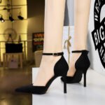 BIGTREE SHOES 8386-8 European and American Style Simple Hollow Women's Shoes Stiletto Heel Shallow Mouth Pointed Toe Suede Hollow-out Strap Sandals - Image 3