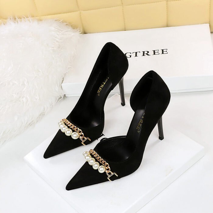 8829-2 European and American Style Banquet Slimming Super High Heel Suede Shallow Mouth Pointed Pearl Metal Chain Side Hollow Pumps - Image 1