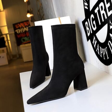 6838-1Ankle boots Women's pointed velvet boots Square high-heeled boots Women's shoes Fashion-Bigtree shoes