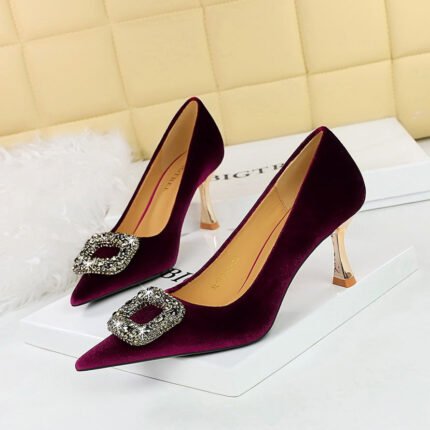 Bigtree Shoes 1818-K83 European and American Style Light Luxury Banquet High Heels Women's Shoes Wine Glass Heel Metal Rhinestone Buckle Thick Suede Pumps