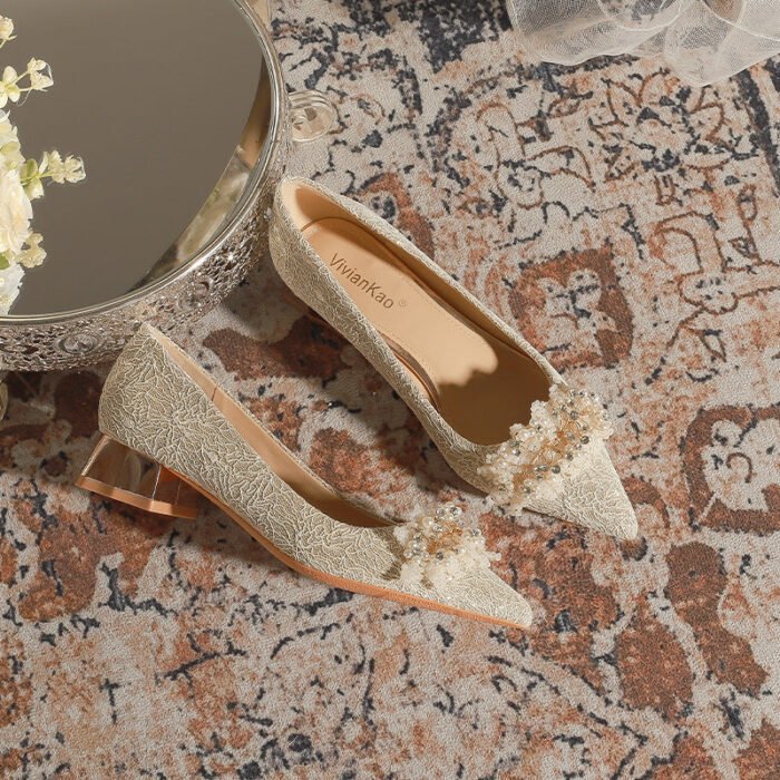 3118-7 French Lace Thick Heel Flat Wedding Shoes One-Word Flower Main Wedding Dress Banquet Two-Way Heel Shoes - Image 1