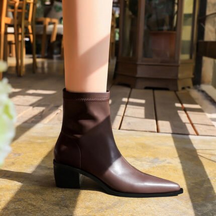 BIGTREE SHOES 009-12 Retro European American Style Fashion Simple Thick Very High Very Pointed Toe Thin Short Boots Female Boots Knight Boots