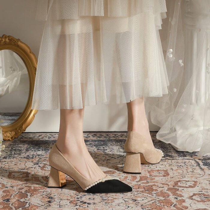650-80 Color Matching French Retro Gentle Temperament Pointed Classic Style Chunky Heel High Heel Pearl Shoes - Image 10