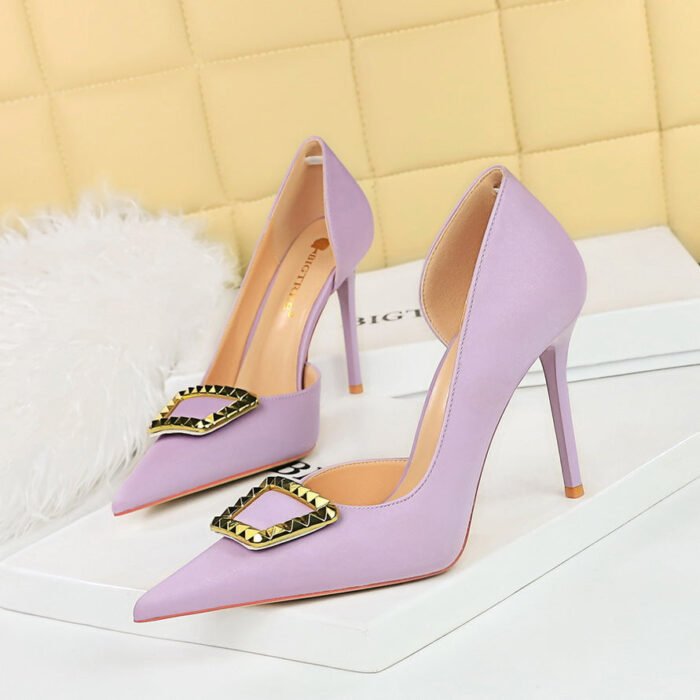 Bigtree Shoes 626-K9 European and American Style Nightclub High Heels Women's Shoes Stiletto Low-Cut Pointed Side Hollow-out Metal Rivet Buckle Single-Layer Shoes Women - Image 3