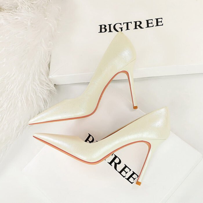 BIGTREE SHOES 3391-9 Retro European American Style Elegant Banquet High Heels Women's Shoes Stiletto Heel Shallow Mouth Pointed High Heel Pumps - Image 3
