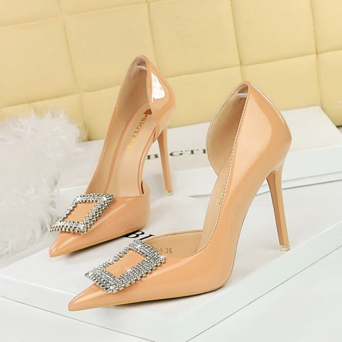 Bigtree Shoes 638-K63 Banquet High Heels Patent Leather Stilettos Shallow Mouth Pointed Side Hollow Square Metal Buckle Rhinestone Buckle Pumps - Image 3