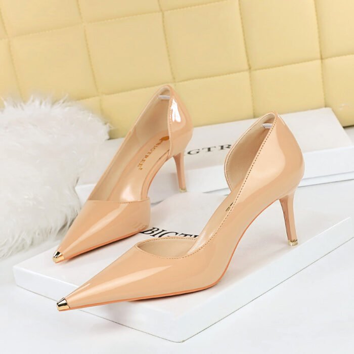 BIGTREE 8829-A5 European and American Style Banquet High Heel Stiletto Low Mouth Metal Pointed Tilta Shiny Patent Leather Side Hollow Pumps - Image 2