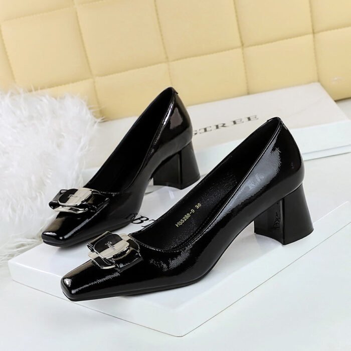 BIGTREE SHOES 5288-k91 European and American Style Business All-Matching Ol Commuter Women's Shoes Chunky Heel Mid Heel Square Toe Metal Buckle Bow Pumps - Image 2
