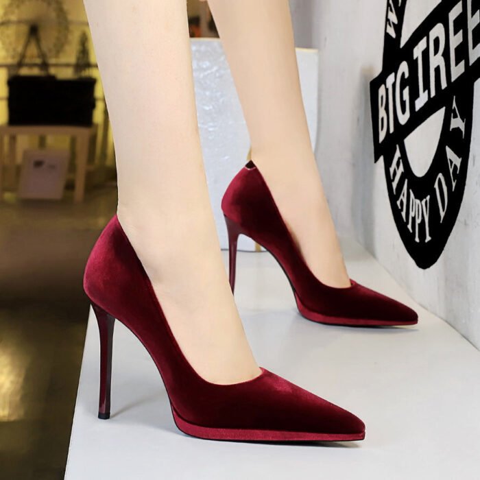 BIGTREE SHOES 3255-10 European and American Banquet Super High Heel Waterproof Platform Women's Shoes Thin Heel Shallow Mouth Pointed Toe Thickened Suede Single Shoes - Image 1