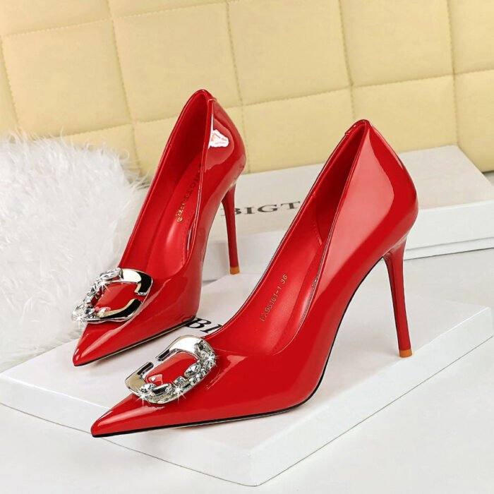 BIGTREE SHOES 96161-K52 European and American Style Banquet Rhinestone Belt Buckle Women's Shoes High Heels Patent Leather Low-Cut Pointed High Heel Pumps - Image 1