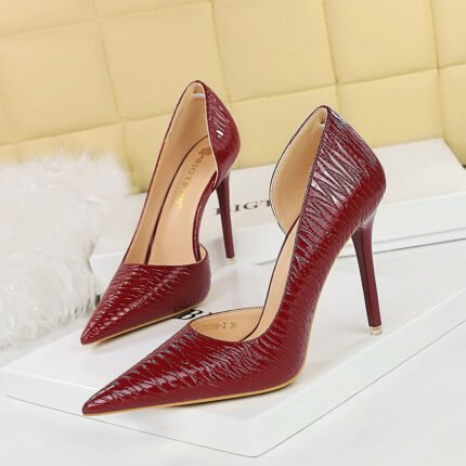BIG TREE SHOES 1298-2 Retro European American Style Banquet High Heels Stiletto Low-Cut Pointed Embossed Patent Leather Side Hollow-out Pumps Women's Shoes