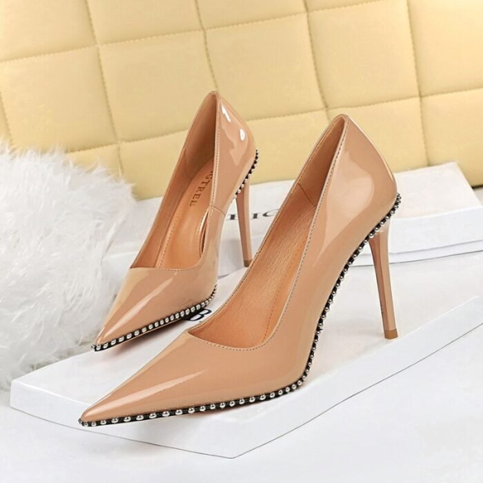 9611-2Versatile fashion sexy pointed women's shoes-Bigtree shoes - Image 1