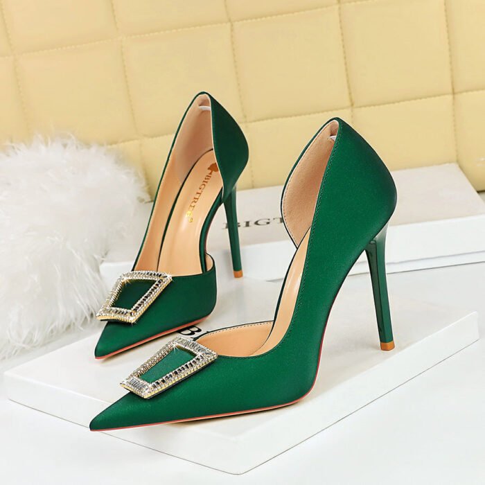BIG TREE 626-K8 European and American Style Banquet Stiletto Heel Shallow Mouth Pointed Side Hollow Sexy Slimming Metal Rhinestone Buckle High Heel Pumps - Image 3
