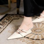 BIGTREE SHOES 1097-6 Korean Style Outdoor Slippers Pointed Toe Toe Cap High Heel Wedge Patent Leather Low-Cut Women's Half Slippers with Buckle - Image 2