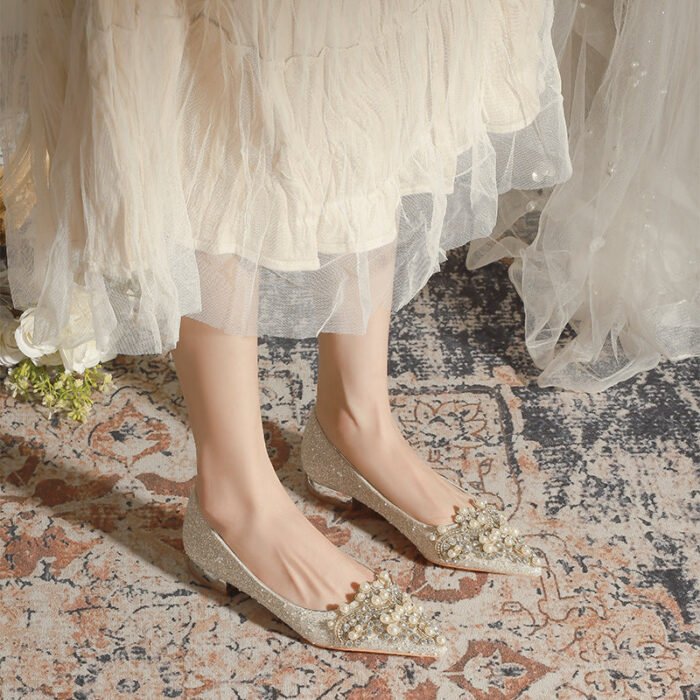 229-12 French Pointed Flat Pregnant Women Can Wear Low Heel Elegant Pearl Wedding Shoes Xiuhe Wedding Dress Two-Way Wear - Image 2