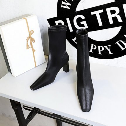 BIGTREE SHOES 375-5 Retro European American Style Simple and Thin Women's Short Boots Skinny Boots Chunky Heel High Heel Square Head Winter Boots