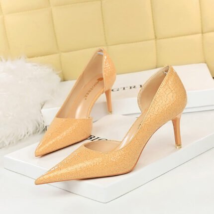 2928-2 retro European and American slim pedicure side hollow thin heel high heel shallow pointed stone pattern women's shoes