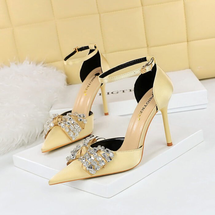 Big Tree Shoes 5198-H1 European and American Style Summer High Heels Women's Shoes Low-Cut Pointed Toe Rhinestone Bow Hollow Strap Sandals - Image 4