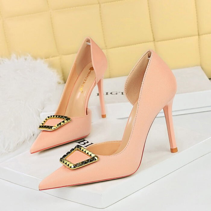 Bigtree Shoes 626-K9 European and American Style Nightclub High Heels Women's Shoes Stiletto Low-Cut Pointed Side Hollow-out Metal Rivet Buckle Single-Layer Shoes Women - Image 1