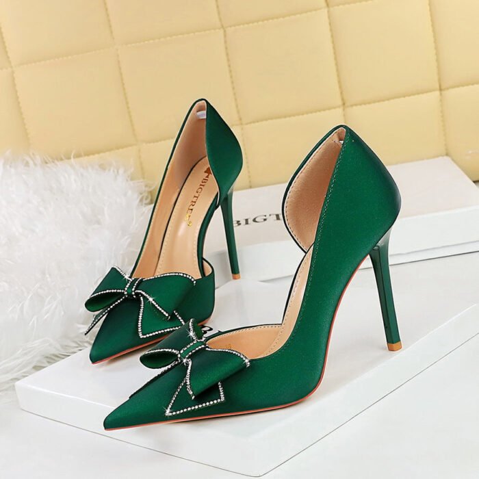 BIGTREE SHOES 626-H37 European and American Style Banquet High Heels Stiletto Low-Cut Pointed Toe Side Hollow Rhinestone Bow Pumps Women's Shoes - Image 1