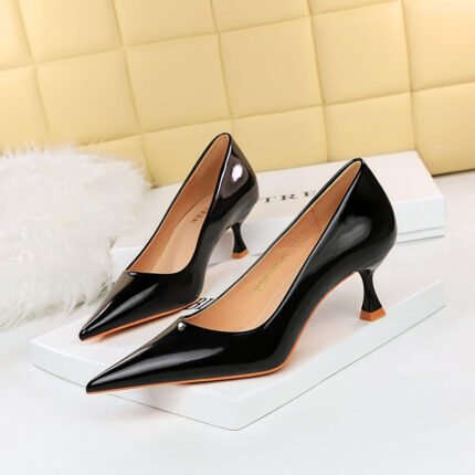 1961-10 European and American Style Spring and Autumn All-Match Business Ol Fashion Simple High Heel Shiny Patent Leather Skinny Women's Shoes Pumps