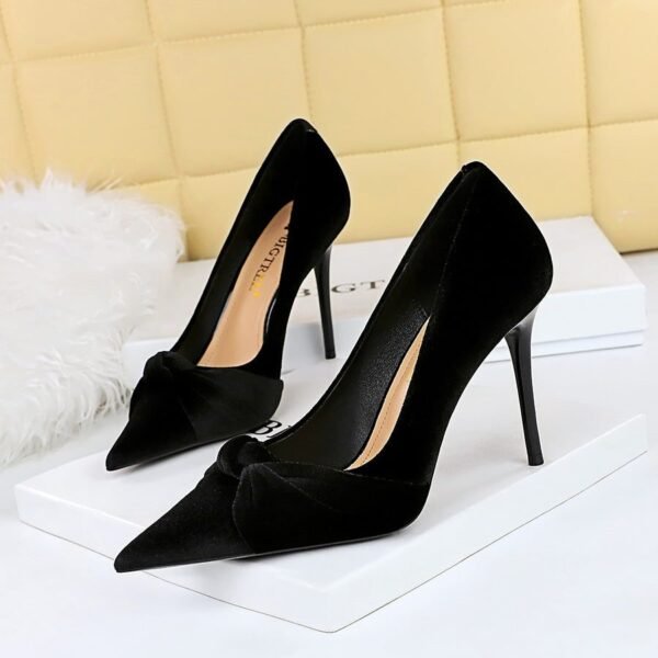 95c055cf061f84bcf7adcd4392e7dacb 3391-27 European and American Fashion Banquet High Heel Shoes Stiletto Heel Shallow Mouth Pointed Toe Xi Shi Suede Bow Pumps