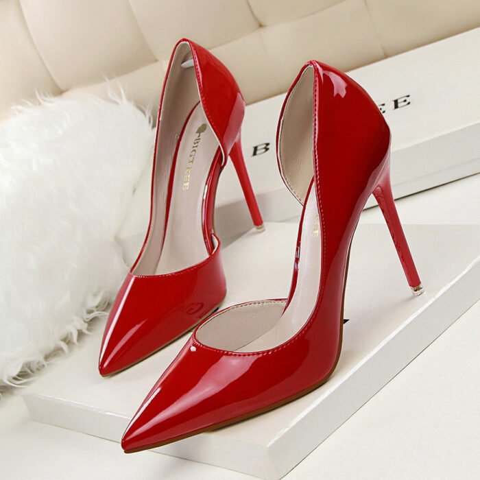638-5Elegant and pointy women's fashion shoes-Bigtree shoes - Image 1