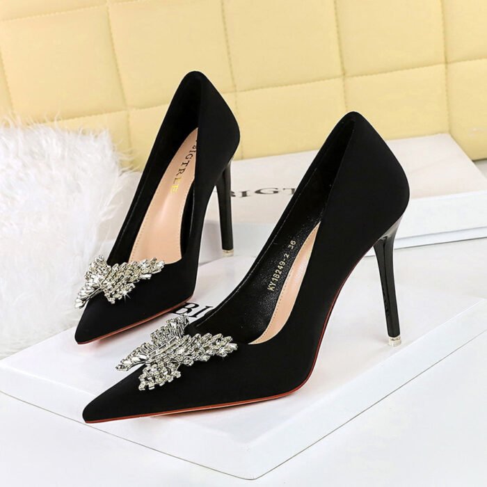 BIGTREE SHOES 18249-K53 Pointed Toe Metal Rhinestone Bowknot Single Shoes Women High Heels - Image 1