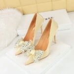 BIGTREE 1829-H9 European and American Style Banquet Women's Shoes Metal Heel Super High Heel Satin Shallow Mouth Pointed Toe Rhinestone Bow Pumps - Image 4