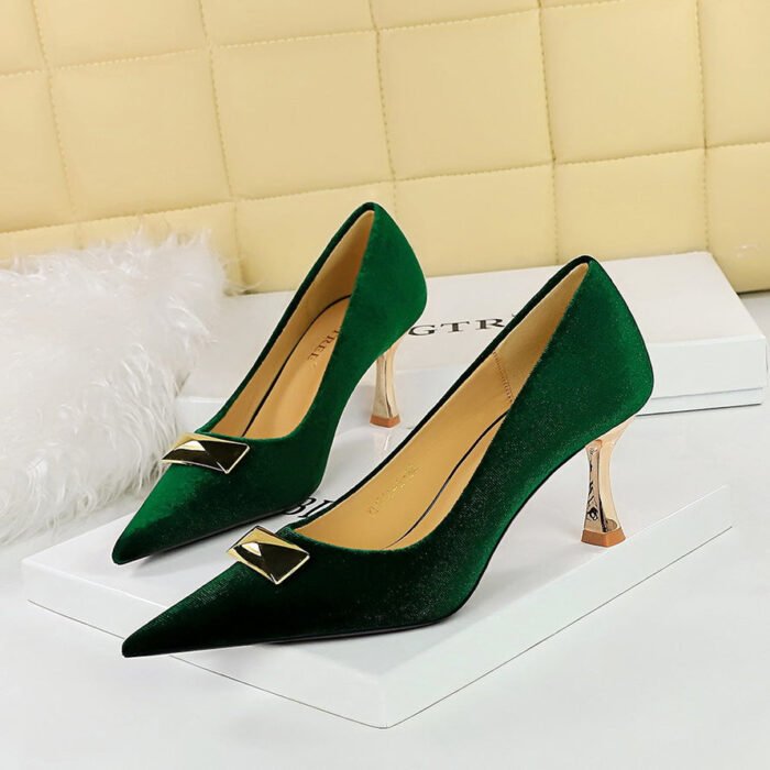 BIG TREE SHOES 1818-K81 European and American Style Banquet High Heel Metal Heel Shallow Mouth Pointed Toe Metal Buckle Decoration Xi Shi Women's Suede Shoes - Image 2