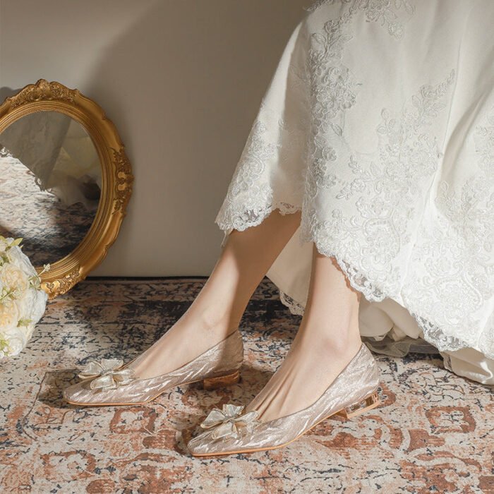 228-51 Champagne Thin and Glittering Bow Crystal Flat Wedding Shoes Female Square Toe Bridal Shoes - Image 3