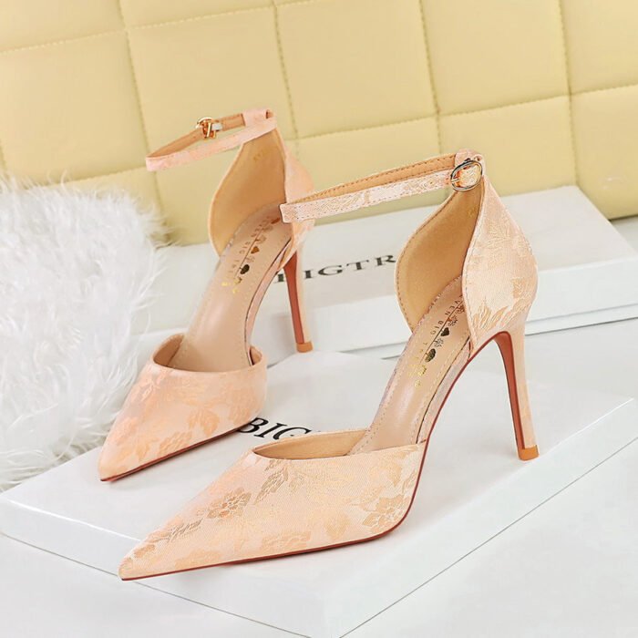 BIGTREE SHOES 8386-3 National Style Women's Shoes Sping Sandal High Heels Stiletto Heel Shallow Mouth Pointed Floral Satin Hollow-out Strap Sandals - Image 4
