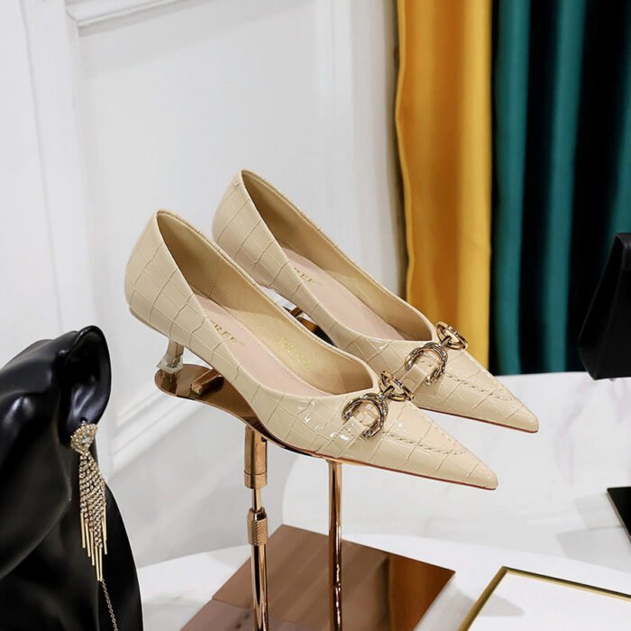 BIG TREE SHOES 237-2 European and American Style Women's Shoes Stiletto Mid-Heel Shallow Mouth Pointed-Toe Retro Stone Pattern Patent Leather Metal Leathern Buckle Shoes - Image 1