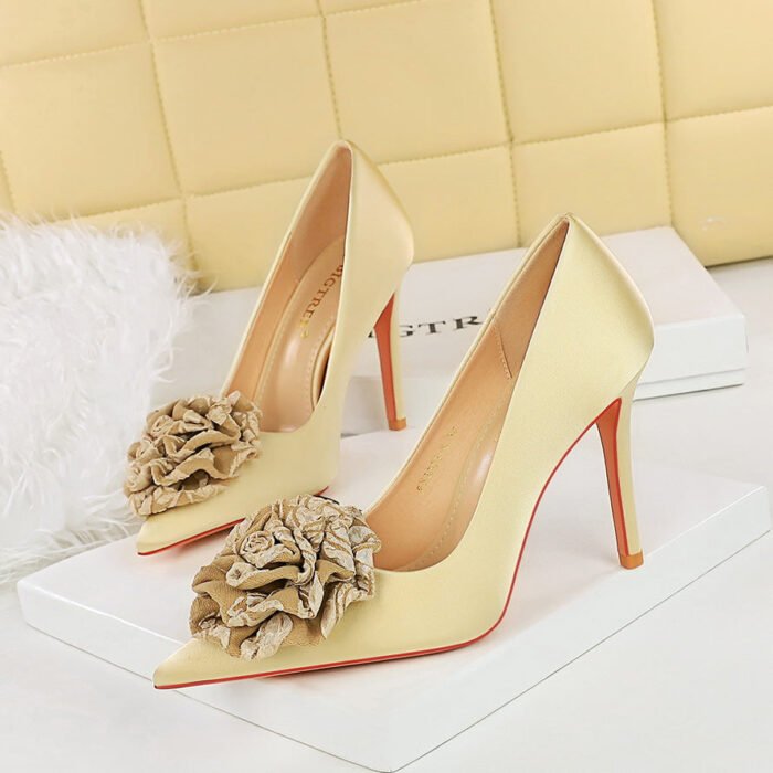 Bigtree shoes 3391-h55 Korean style fashion banquet light luxury women's shoes high heel stiletto low mouth pointed toe satin flower high heel pumps - Image 4