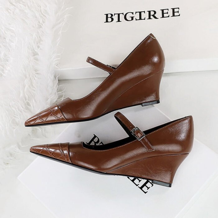 BIGTREE SHOES 6639-3 Retro European American Style Stitching Pointed High Heel Wedge Ankle-Strap Shoes Women's Shoes Shallow Mouth Pointed Toe Wedge Heels - Image 4