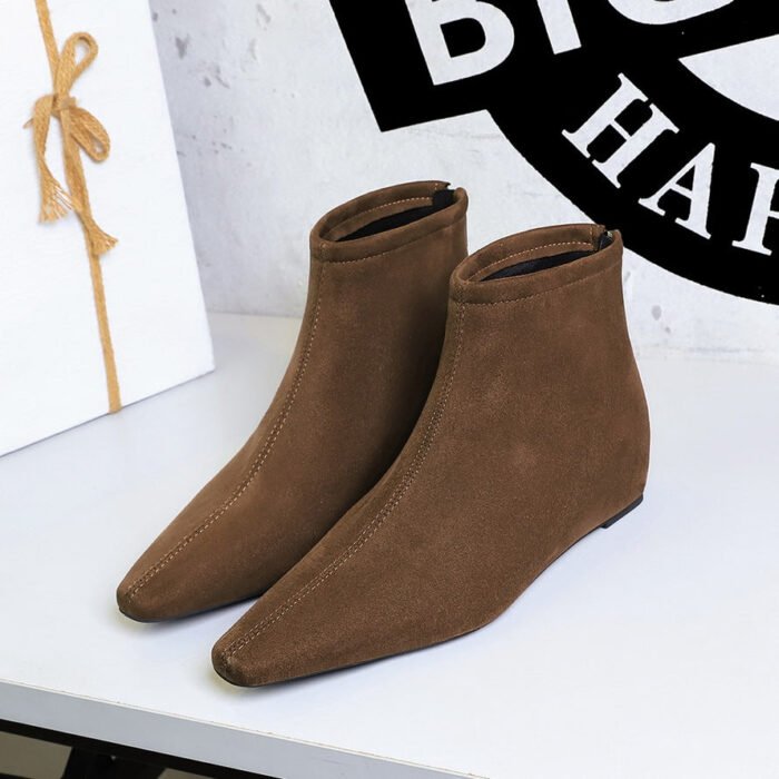 Bigtree Shoes 6632-10 Korean Style Simple All-Match Height Increasing Insole Female Boots Suede Short Tube Square Toe Pedicure Slimming Ankle Boots - Image 4
