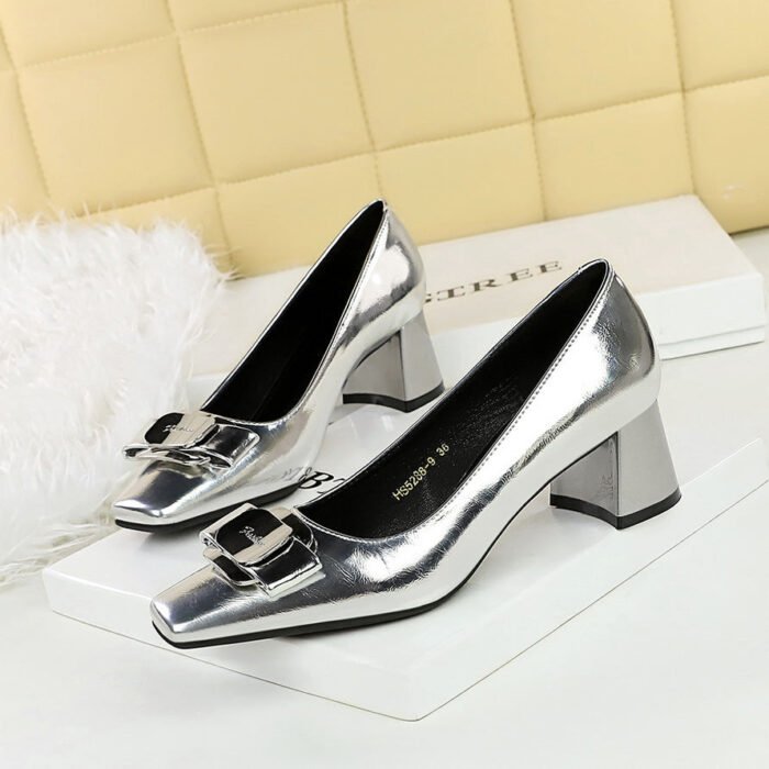 BIGTREE SHOES 5288-k91 European and American Style Business All-Matching Ol Commuter Women's Shoes Chunky Heel Mid Heel Square Toe Metal Buckle Bow Pumps - Image 1