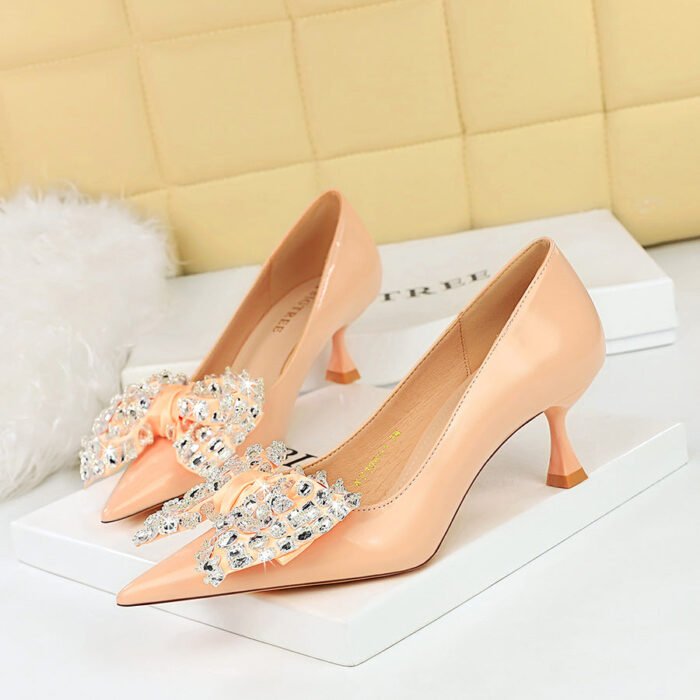 BIGTREE 1961-H9 Korean Style Fashionable Women's Shoes Wine Cup Heel High Heel Low-Cut Pointed Toe Rhinestone Bow Banquet Shoes - Image 2