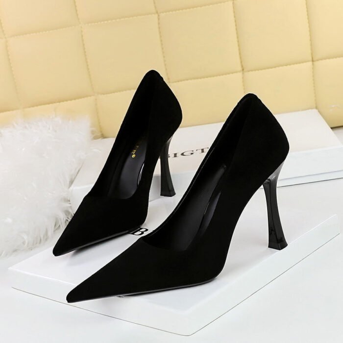 Bigtree Shoes 3767-1 European and American Style Simple and Thin Banquet High Heels Wine Glass Heel Super High Heel Suede Shallow Mouth Pointed-Toe Women's Shoes - Image 2
