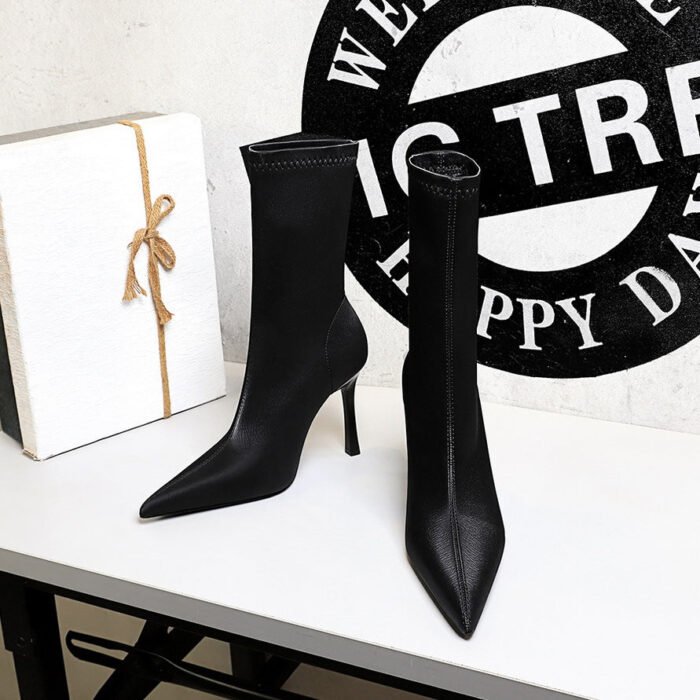 BIGTREE SHOES 325-5 Retro European American Style Fashionable Sexy Figure Flattering Banquet Bootie Super High Heel Pointed Toe Winter Women's Boots Ankle Boots - Image 4