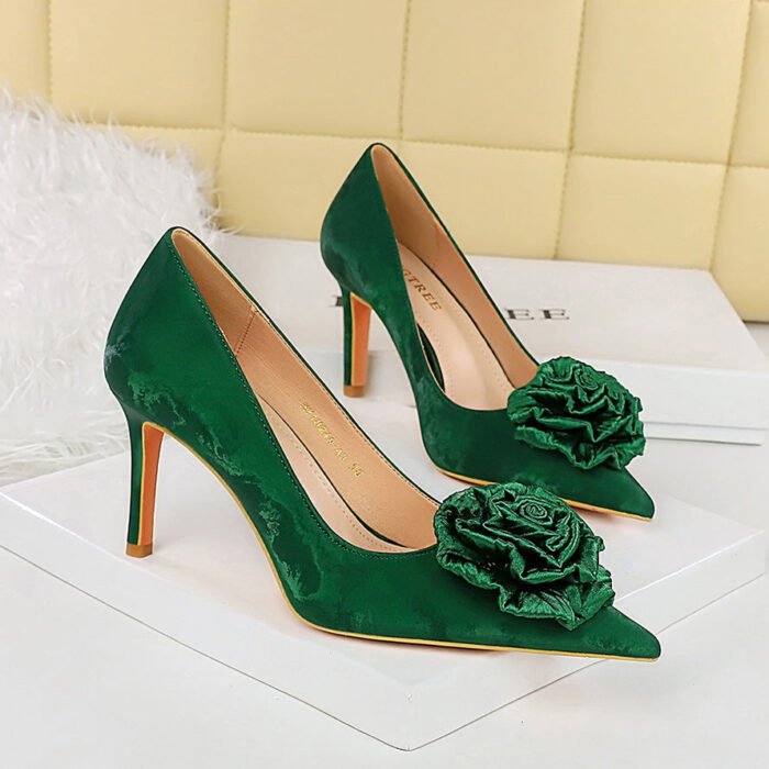 Bigtree shoes 18249-ah55 Korean style fashion banquet high heels floral women's shoes stiletto low-cut pointed toe flower shoes high heel - Image 3