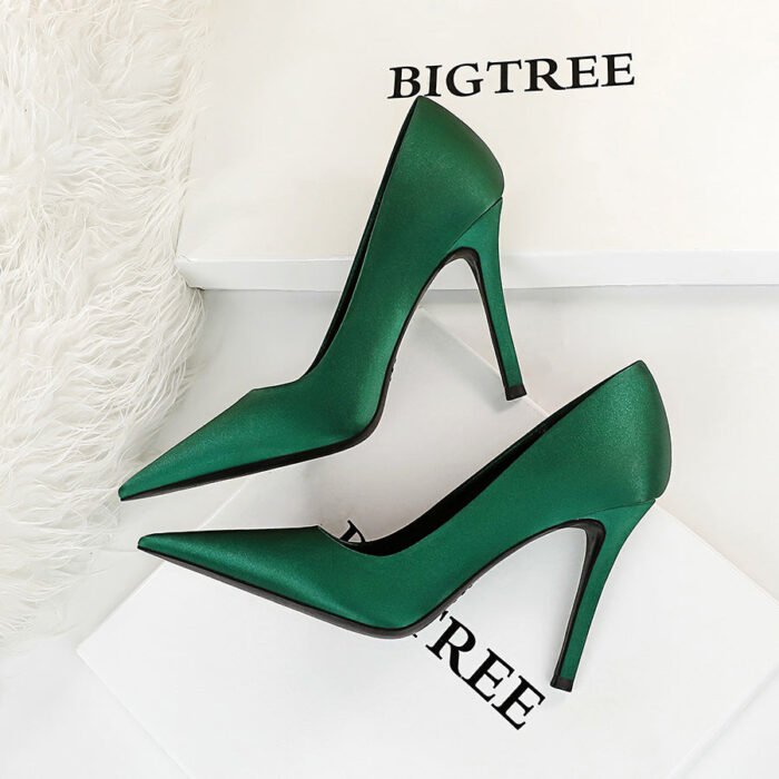 3391-6Sexy European and American pointed women's shoes-Bigtree shoes - Image 1