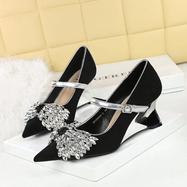 BIGTREE 2905-H72 Korean version of light luxury pointed wedge heel with rhinestone bow decoration contrasting color design high heel single shoes
